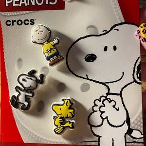Limited Addition PEANUTS Croc 🐊 Charms.